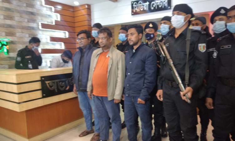 অবৈধ ভিওআইপি: বছরে রাজস্ব ক্ষতি ১০ কোটি টাকা