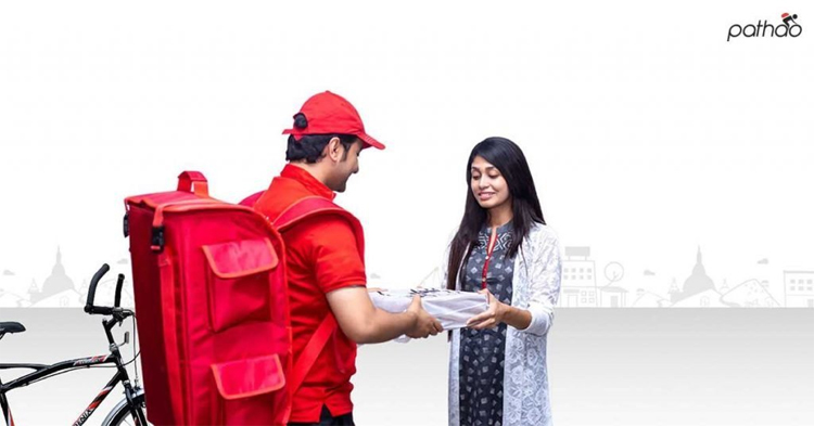 লকডাউনেও সেবা দিচ্ছে ‘পাঠাও’