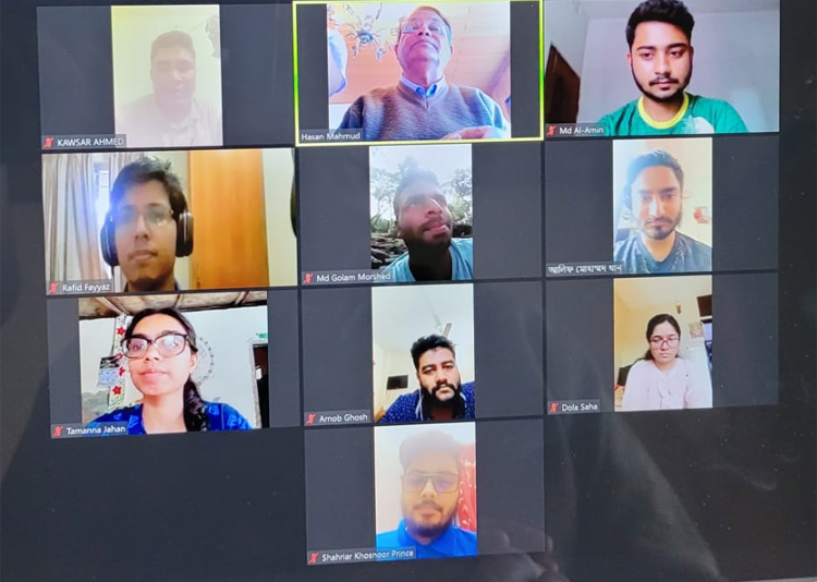 বিদেশ থেকেও অনলাইনে ক্লাস নিচ্ছেন তথ্যমন্ত্রী