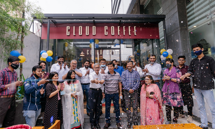 আন্তর্জাতিক মানের কফিশপ ‘ক্লাউড কফি’-এর যাত্রা শুরু