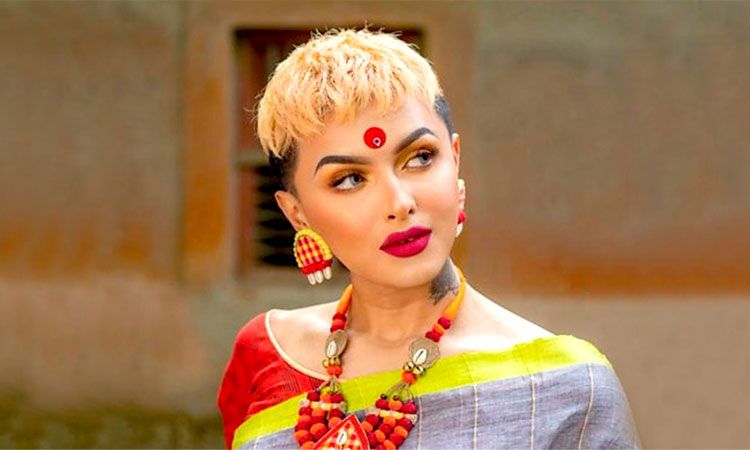 ট্রান্সজেন্ডার বিউটি ভ্লগার নির্যাতনের অভিযোগে গ্রেফতার ৩