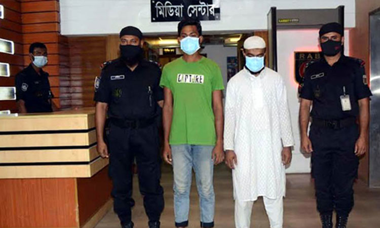 কালোবাজারে ট্রেনের টিকিট বিক্রি: সহজ ডটকমের ইঞ্জিনিয়ারসহ গ্রেপ্তার ২