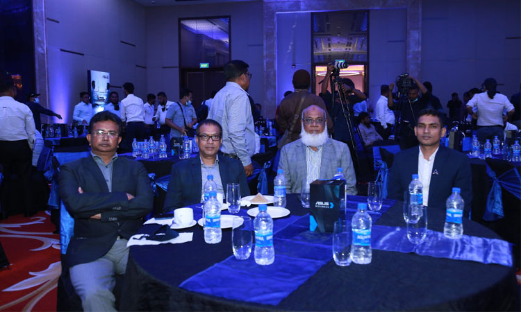 মোড়ক উন্মোচিত হল আসুসের কমার্শিয়াল সিরিজের ল্যাপটপ এবং ডেস্কটপঃ এক্সপার্টবুক ও এক্সপার্ট সেন্টার