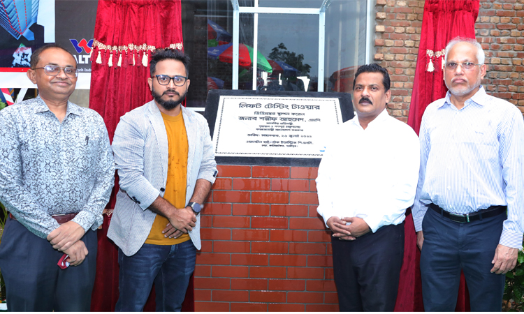 গৃহায়ন ও গণপূর্ত প্রতিমন্ত্রীর ওয়ালটন হেডকোয়ার্টার পরিদর্শন