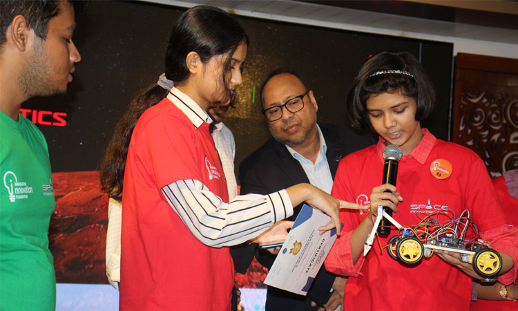 প্রথমবারের মতো দেশে স্পেস রোবটিক্স ওয়ার্কশপ অনুষ্ঠিত