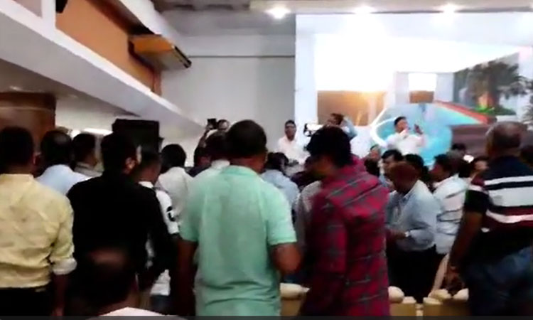 আইএসপিএবি‘র বিশেষ সাধারণ সভায় ব্যাপক হট্টগোল-অপ্রীতিকর ঘটনায় সিদ্ধান্ত বিহীন ইজিএম