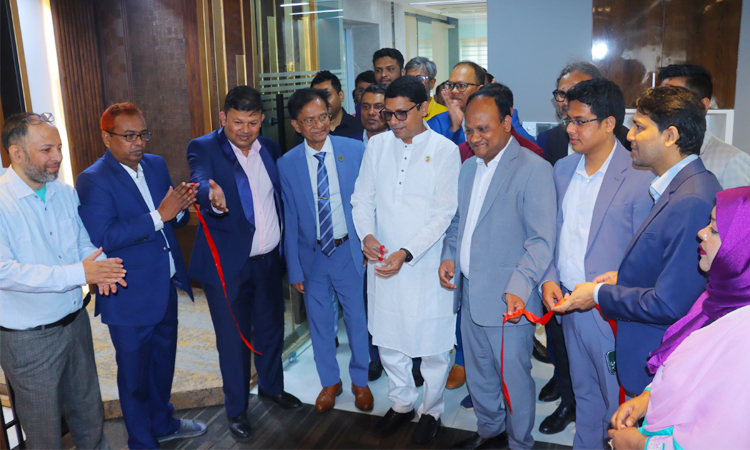 ইন্টারনেট ব্যবসায়ীদের ঝুলন্ত তার মাটির নিচে নেয়ার আহ্বান আইসিটি প্রতিমন্ত্রীর